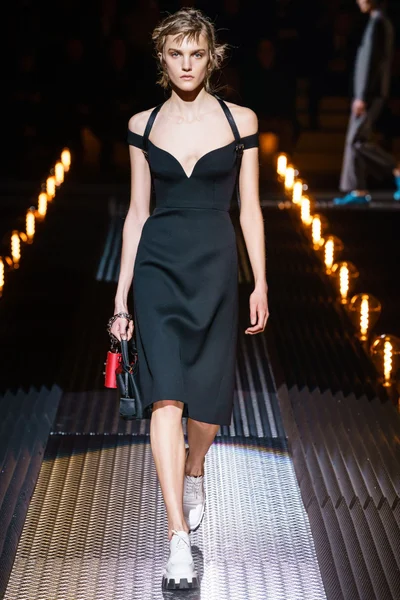 Look 7